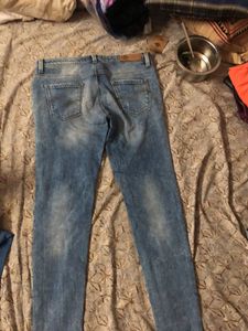 Levi  Ripped Y2k Denim Jeans With Tag