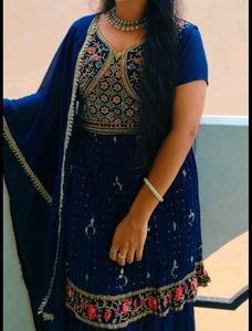 Elegant Blue Embroidered Kurta Set