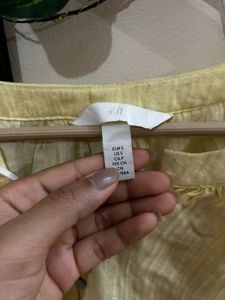 H&amp;M Yellow Button-Up Blouse
