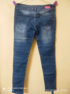 stylish high waisted stracable blue ripped woman j