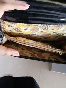Chic Black Crossbody Bag
