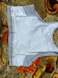 Nike Pro Sports Bra