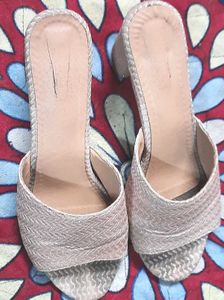 Women Stylish Block Heal Shimmer Sandal