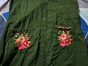 Green Mid Lenght Dress/kurta With Pockets 🌲