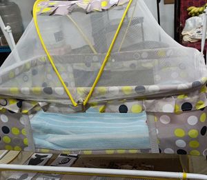 Baby Cradle - Baybee Swing Cradl