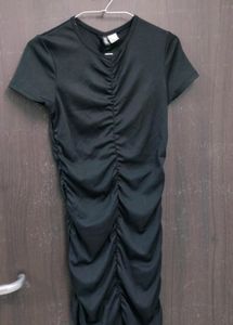 hnm- ruched bodycon dress