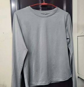 fitted full sleeves top