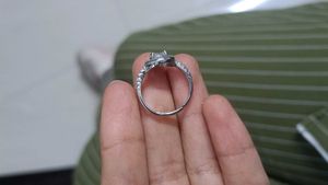 Sparkling Halo Ring