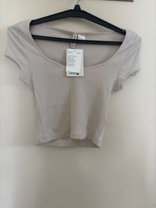 H&M SWEETNECK DETAILED TOP