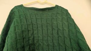 Green Cable Knit Cropped Sweater