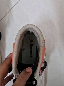 Bonkers Shoes Selling