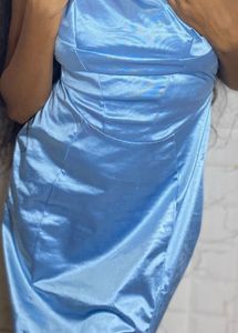 🌸 Blue Bodycone Midi Dress