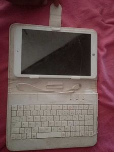 BSNL Penta Tablet with Keyboard Case
