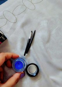 Blue and Black Gel Eyeliner Combo