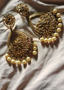 Elegant Gold & Pearl Drop Earrings