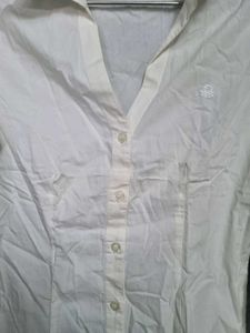 Sleek White Skinny-Fit Shirt
