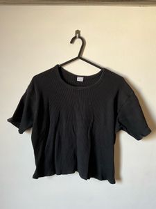 New look short Black Ribbed Cropped Top  🖤