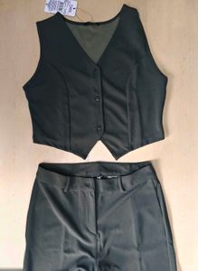 Sleeveless Waistcoat with Pant 👖