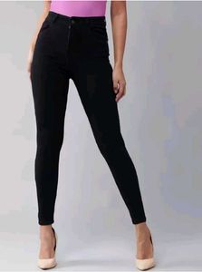 Black High-Waisted Skinny Jeans