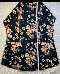 Mid Length Sleeve Black Top
