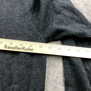 Gray V-Neck Sweater -Greg Norman.