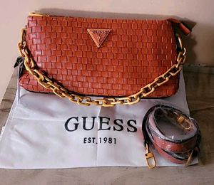 🆕️🔥GUESS SHOULDER BAG