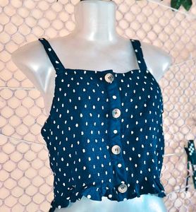 SizeM/L 🎁Buy 2 Get 1 Free 🎁Polka Dot Crop Top