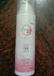 Rivela Tint sunscreen SPF50