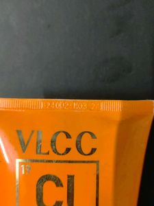 VLCC De-Tan Face Wash