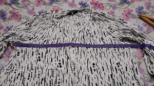 Patterned Blouse with Long Sleeves