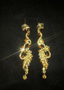 Assorted Jewelry Set: Earrings &amp; Bracelet