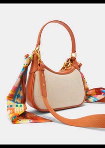 Charles &amp; Keith Handbag og store model copy