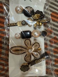 Accessories Gift Box 260/- only