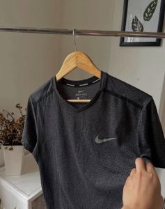 Nike Dri-FIT Tee