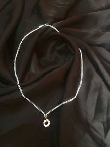 Pearl Flower Necklace