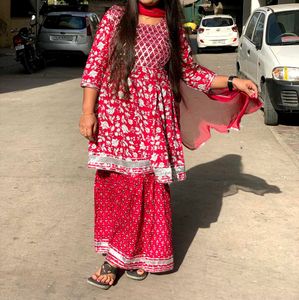 Floral Print Kurta Set