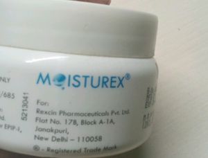 MOISTUREX CREAM ( Urea, Lactic Acid, Propylene Glycol And Light Liquid Parraffin Cream)