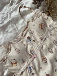 Hello Kitty Slip