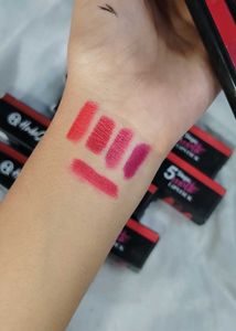 5 In 1 Matte Lipstick