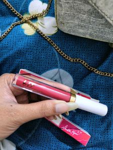 Two My Glam Lipstick