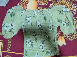 Floral Print Green Top