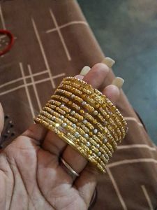 Gold Tone Bangle Set