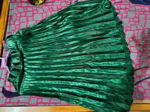 Uptownie Satin Pleated Green Skirt