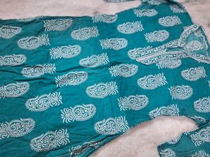Straight-fit Big Patches Cotton Kurti For Women