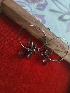 8 Sets Of Earrings
