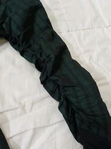 Dark Green Top🌸🦋