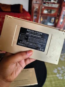 Revolution Makeup Eyeshadow palate