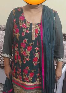 Floral Embroidered Pant Kameez