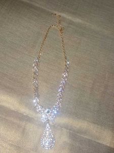 Gold With White Crystal Beautiful Jewellery Set