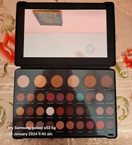 Makeup Revolution London Eyeshadow Palette
